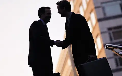 Tiesa jūnijā turpinās skatīt lietu par 100 000 eiro kukuļa piedāvāšanas mēģinājumu IeM amatpersonai