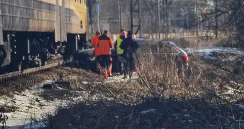 Vilciens Tukums-2 — Rīga satiksmes negadījuma dēļ brauc ar 129 minūšu kavējumu