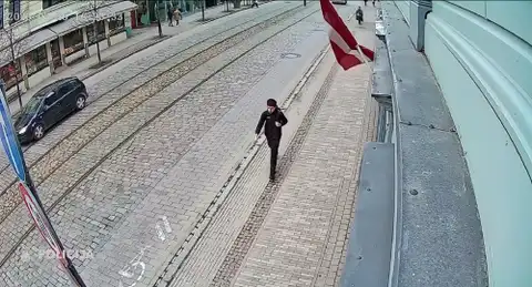 Госполиция просит помощи в установлении личности молодого человека, попавшего на камеры (ВИДЕО)