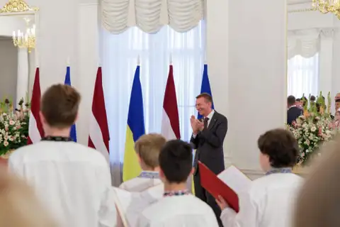 Ринкевич в восторге от хора украинских мальчиков (ФОТО)