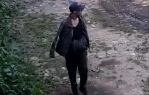 Босиком и в наручниках: полиция расследует побег задержанного
