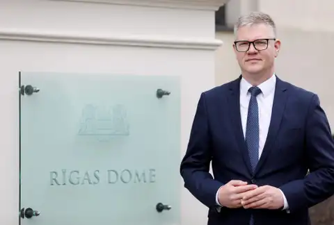 Rīgas mērs atvainojas ģimenei, kuras bērns ir cietis vides objektā Vecrīgā