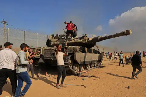 «Потери ужасные, разведка проспала нападение»: военный эксперт о ситуации в Израиле