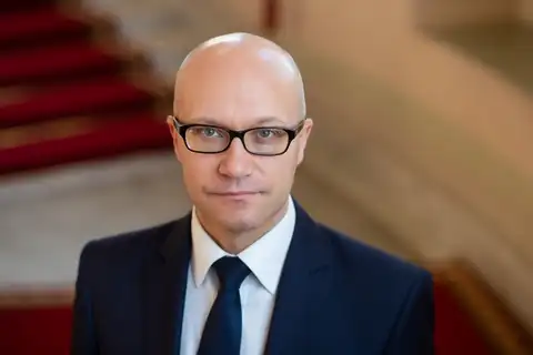 Госконтроль: полиция не обеспечивает порядок, а оформляет штрафы. С этим справятся и 30 человек