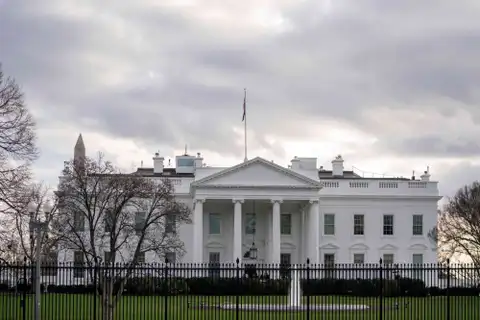 WP: Белый дом просил Украину принять нелегалов из США