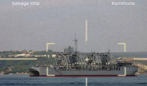 Старейшее в мире российское судно поражено Украиной в Крыму
