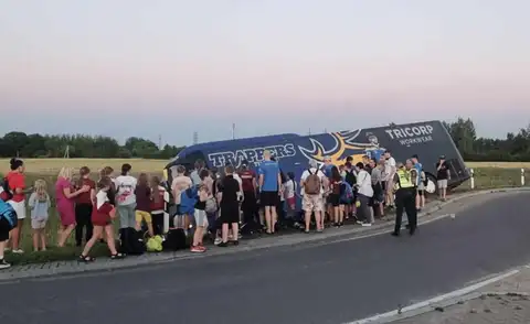В Литве в аварию попал автобус с детской спортивной командой из Латвии