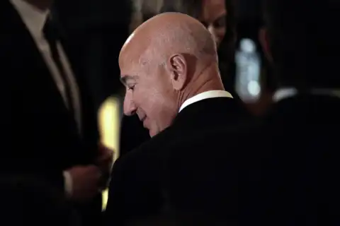 От Washington Post отписываются сотни тысяч читателей из-за отказа газеты поддержать Камалу Харрис