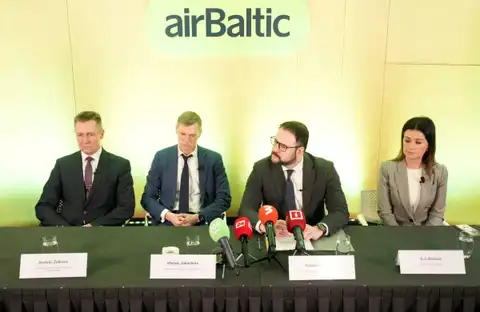 Briškens: Nav izslēgta iespēja «airBaltic» nākotnē iekļauties «Lufthansa» grupā
