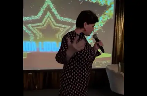 «Не нужно смеяться, это может случиться и с мужчинами»: выступление Винькеле о Кариньше вызывает смех сквозь слезы