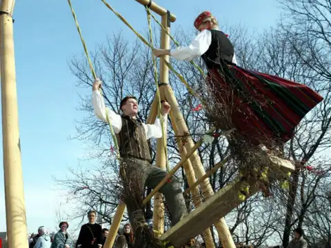 Рижан зовут встретить равноденствие в парке «Аркадия», на Луцавсале и Закюсале