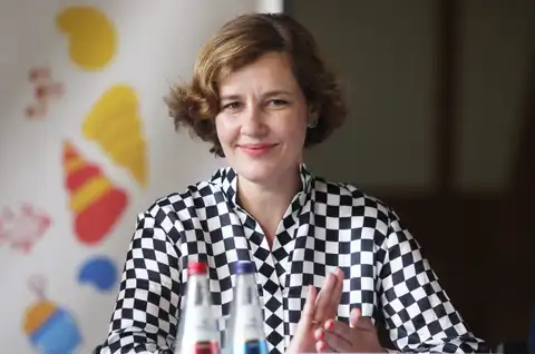 Я, может, и не красавец: Дана Рейзниеце бросила на бывшего мужа троих детей