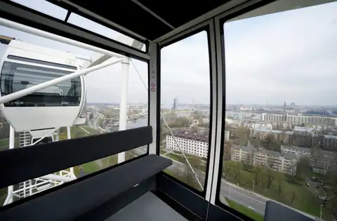 Rīgas panorāmas rats vasarā strādās ilgāk
