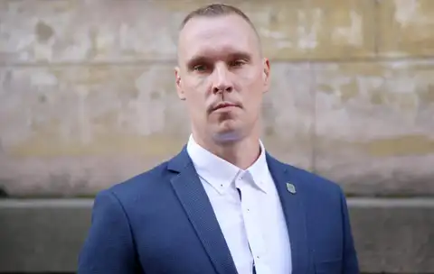 Olaines novada vicemērs Vurčs pirms domes sēdes paziņo par atkāpšanos no amata