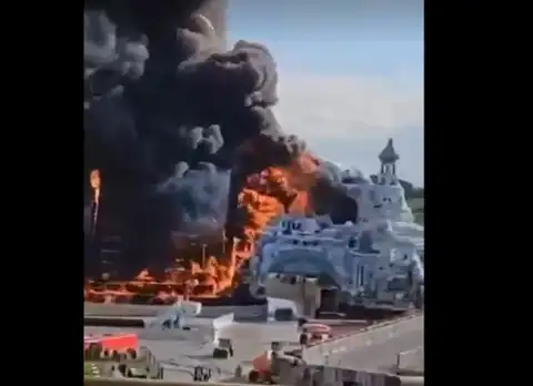 Жуткий пожар на фестивале в Бельгии мог бы стоить жизни десяткам тысяч людей. Но обошлось (ВИДЕО)