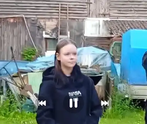 Полиция разыскивает пропавшую без вести 19-летнюю рижанку (ФОТО)
