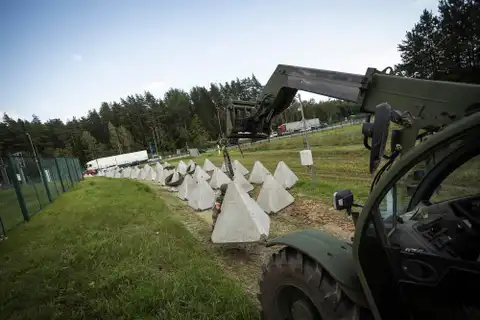 Aizsardzības ministrs: Patlaban tiešs Krievijas militārs uzbrukums NATO nav iespējams