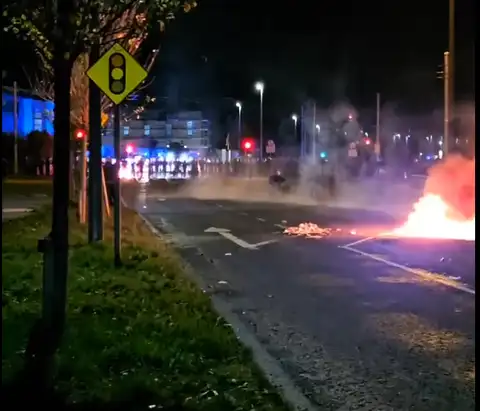 В Дублине третий день протесты и беспорядки у отелей с мигрантами
