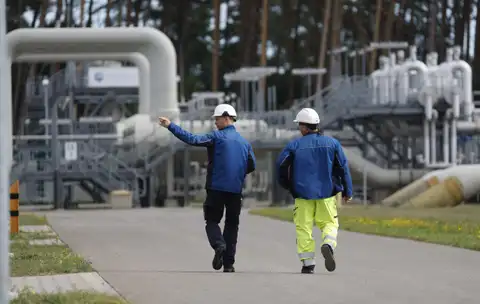 Польша хочет импортировать газ из США для Украины и Словакии