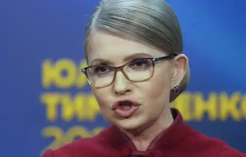 У Юлии Тимошенко прошли обыски по обвинению в коррупции
