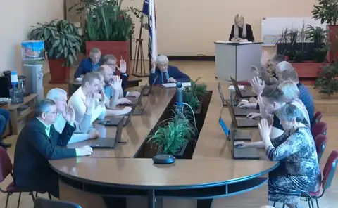 Голосовали не глядя: как в Краславе пенсионерам с российскими паспортами отказали в помощи