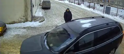 Лучше б явиться самому: полиция разыскивает человека (ВИДЕО)