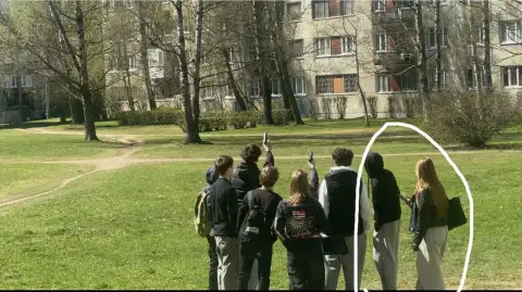 В Кенгарагсе взрослые передали детям два пневматических пистолета: ребята стали стрелять