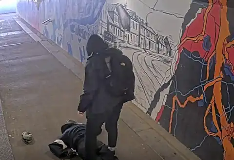 Avotu apkaimes tunelī piekautais vīrietis ar uzbrucēju sastrīdējies jau iepriekš