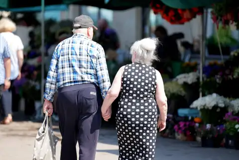 Par Satversmei atbilstošu atzīst pensiju otrā līmeņa iemaksu likmes terminētu samazināšanu