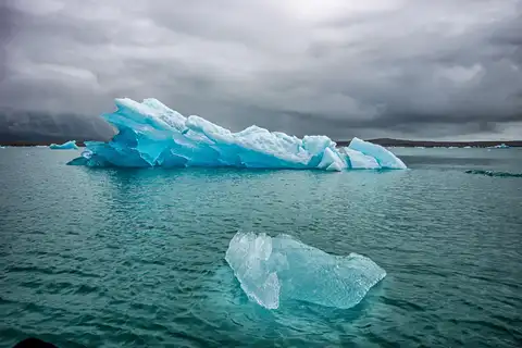 В океане нашли странное холодное пятно. Оно может предупреждать Европу о большой проблеме