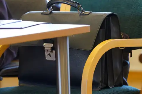 Категория D: связанным с Россией и Белоруссией лицам запретят влиять на критическую инфраструктуру
