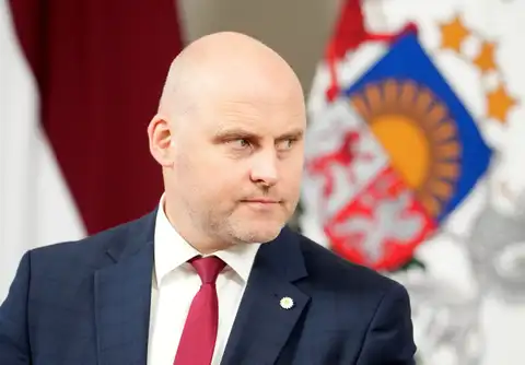 Eksperti kā ticamu uzskata Kulberga mazākumvaldību