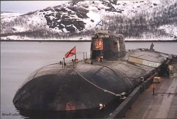 «Курск» затонул после столкновения с подлодкой НАТО: адмирал Попов, настоящий виновник гибели лодки