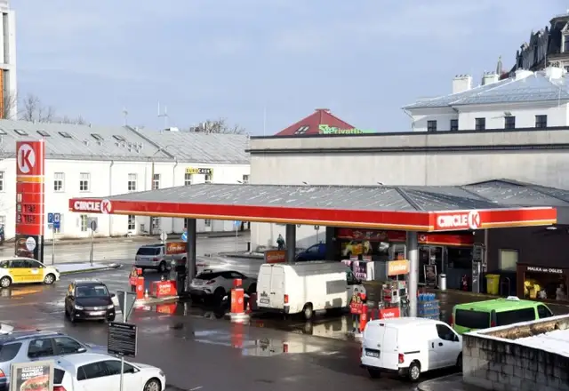 Degvielas tirgotāji pauž gatavību nodrošināt degvielas tirdzniecības nepārtrauktību desinhronizācijas laikā
