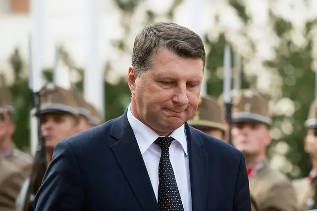 Опрашивали даже Вейониса: подробности вчерашних обысков БПБК