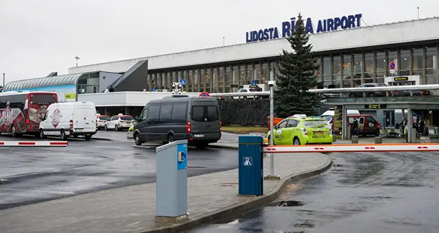 Lidosta «Rīga» plāno atlaist apmēram 500 darbinieku
