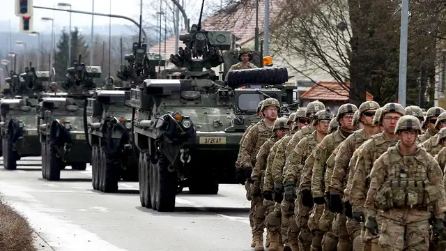 Военные на дорогах: в Латвии начинаются самые масштабные натовские учения в истории