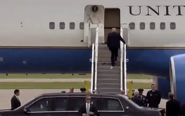 Самолет Трампа едва не столкнулся с другим самолетом: СМИ
