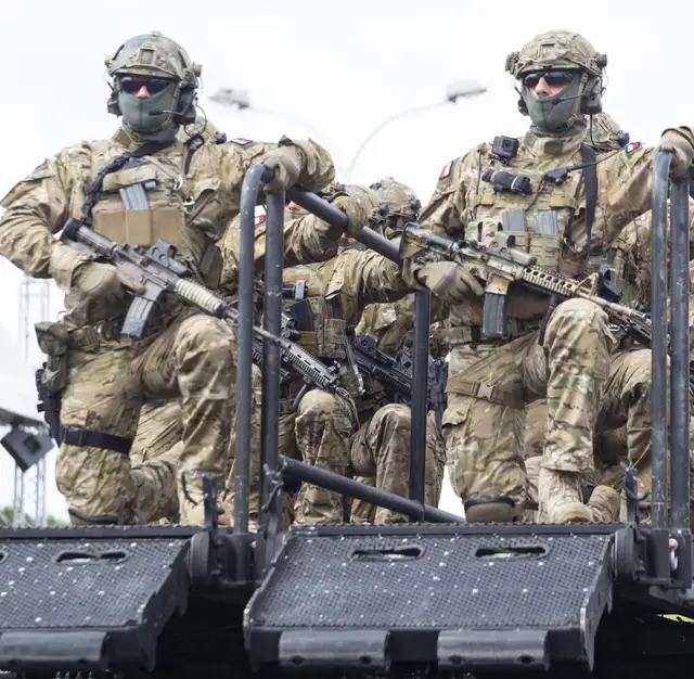 Пентагону запретили наказывать военных за отказ от вакцинации