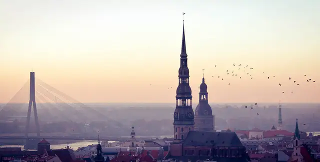 Nedēļas pēdējā darba diena būs apmākusies un decembrim silta