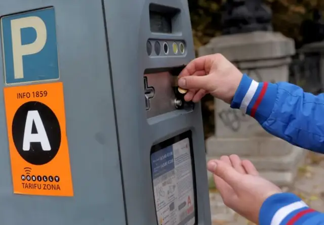 Mobilly берёт теперь плату за парковку по-новому? Водители в шоке