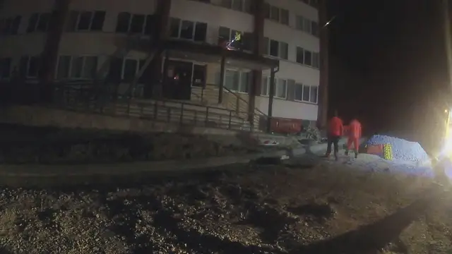 В Кекаве мужчина выпал с пятого этажа и чудом остался жив. ФОТО