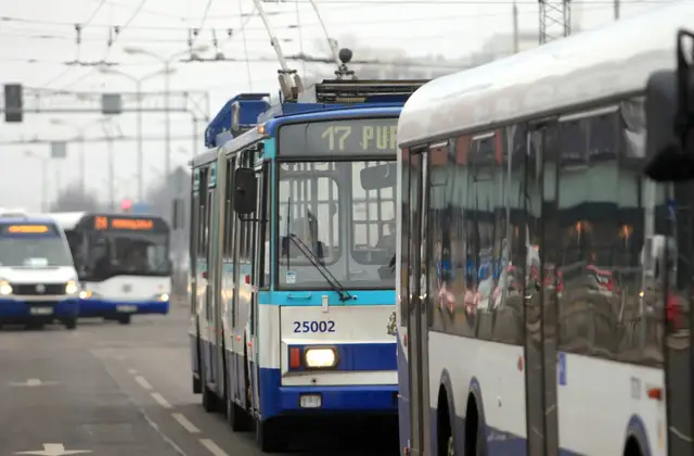 «Rīgas satiksme» pagājušā gada peļņu investēs trolejbusu un tramvaju infrastruktūrā