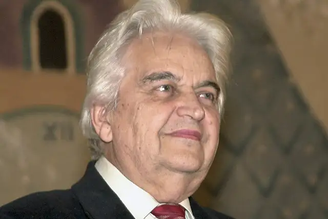 Умер автор песен «Крылатые качели» и «Три белых коня» Крылатов