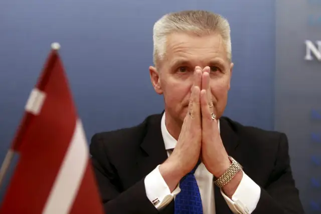 Pabriks: Latvijai ir iespējas Ukrainai piegādāt nemilitāra un militāra rakstura preces, tostarp, ieročus