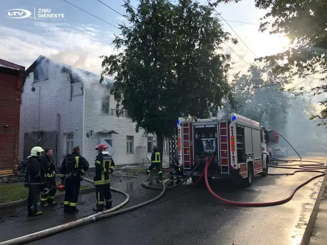 В центре Риги пожар повышенной опасности: ограничено движение