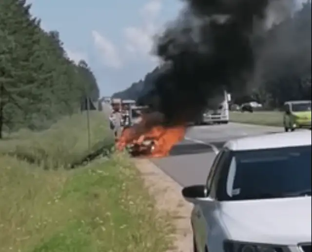 В Латвии потушено уже более 300 горевших автомобилей