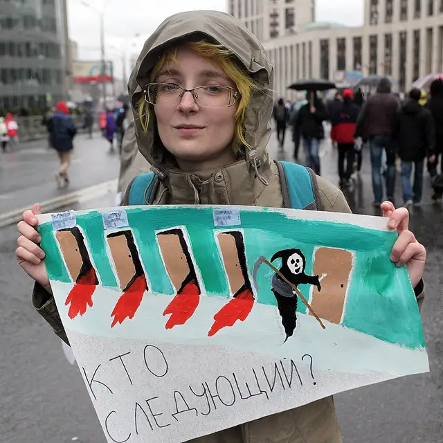 Почему недовольны в России многие, а протестовать выходят единицы: объяснение Анастасии Мироновой