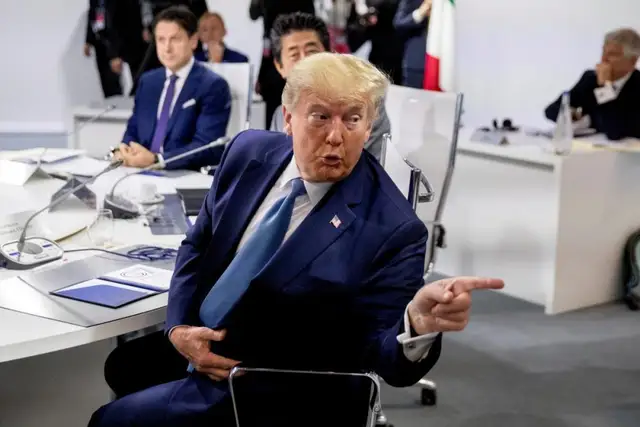«Они не помогли нам во Второй мировой»: Трамп объяснил, почему не хочет защищать курдов