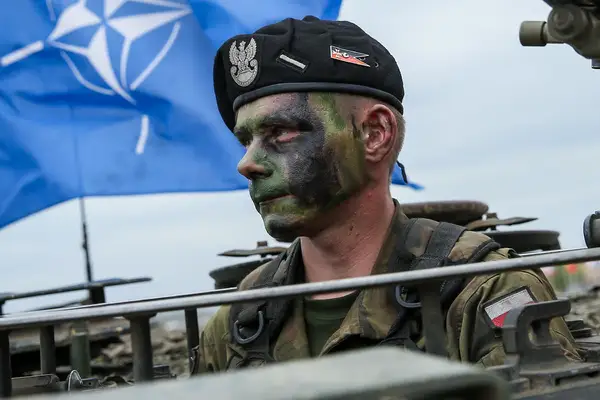 Германия направит дополнительный контингент военных в Литву